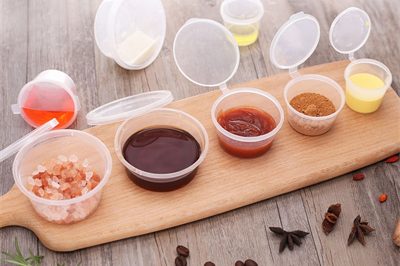 14 Mini disposable plastic sauce container (1)